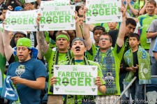 Sounders-Chelsea: Roger Levesque enters the match