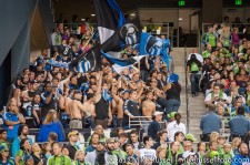 Sounders-Earthquakes: Earthquakes traveling supporters