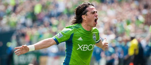 Sounders dominate Earthquakes